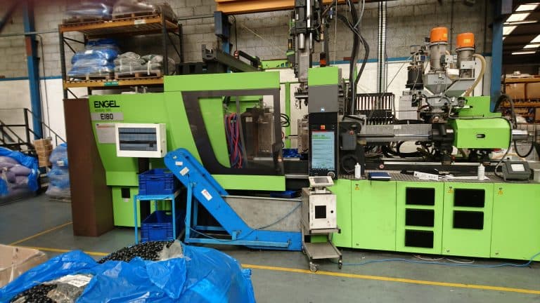 Fast automated inspection of seals through 3D vision with HALCON