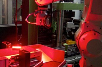 RoboVis conveyor pick and place